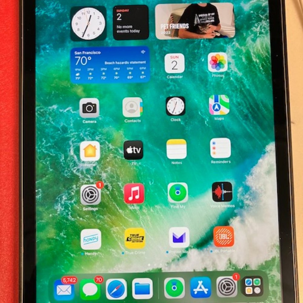 APPLE iPAD MINI 4 128GB MK9Q2LL/A - WIFI Only in GOLD - with original box